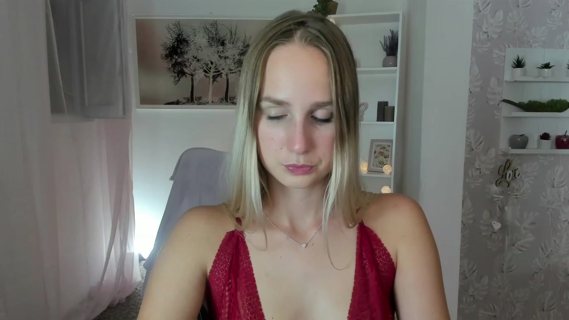 Gallery image thumbnail from Amy_Rea18's myfreecams stream on, 08/09/2023, 22:47 image 7 of 20