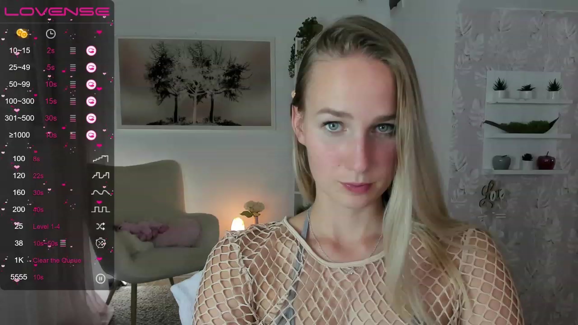 Gallery image thumbnail from Amy_Rea18's myfreecams stream on, 08/10/2023, 21:10 image 10 of 20