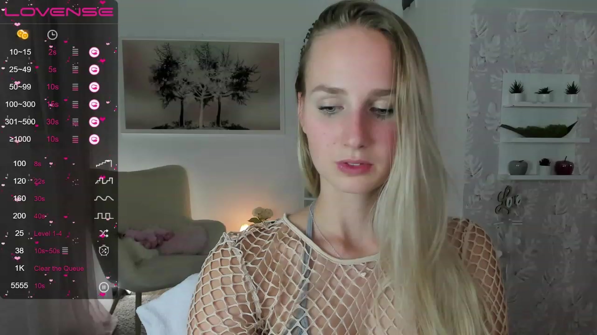 Gallery image thumbnail from Amy_Rea18's myfreecams stream on, 08/10/2023, 21:10 image 4 of 20