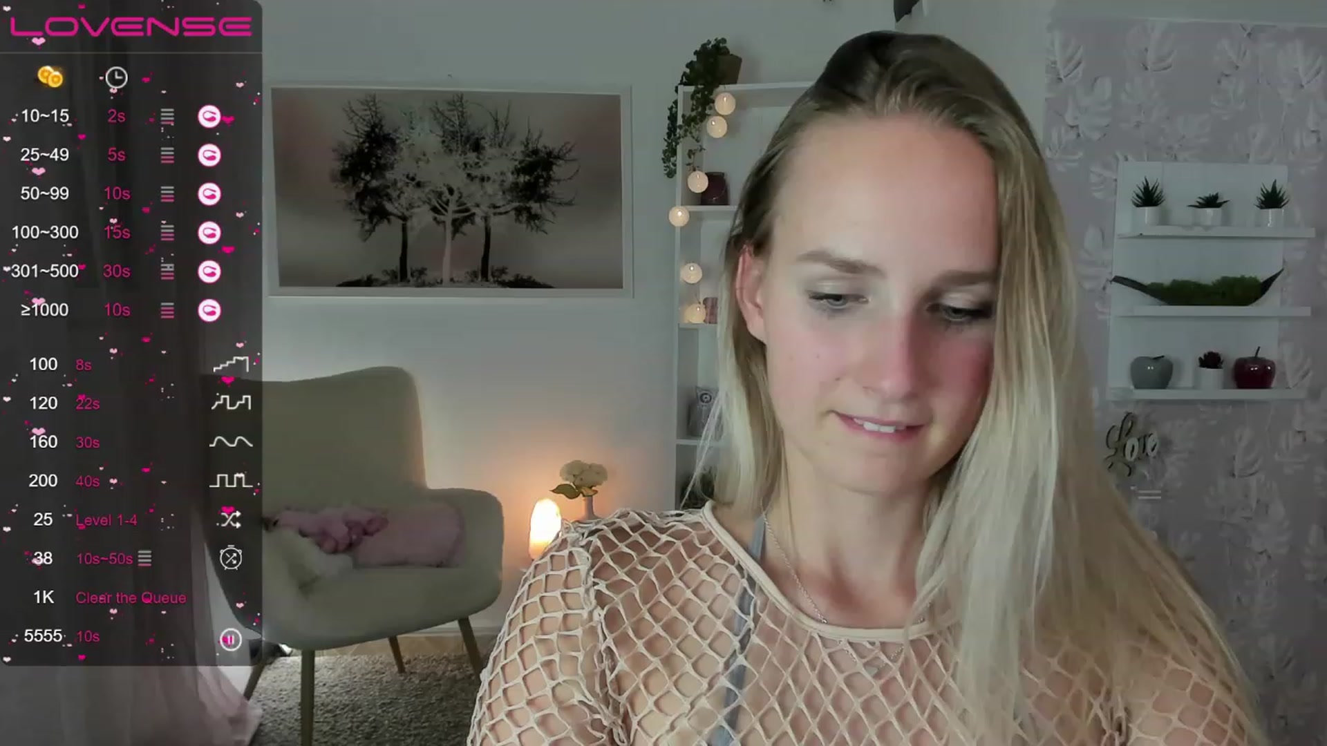 Gallery image thumbnail from Amy_Rea18's myfreecams stream on, 08/10/2023, 21:10 image 19 of 20