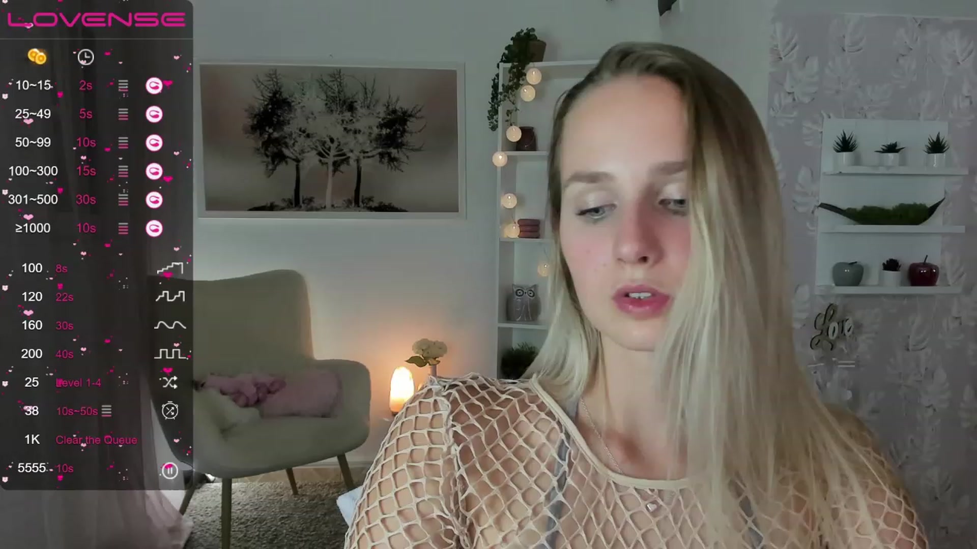 Gallery image thumbnail from Amy_Rea18's myfreecams stream on, 08/10/2023, 21:10 image 20 of 20