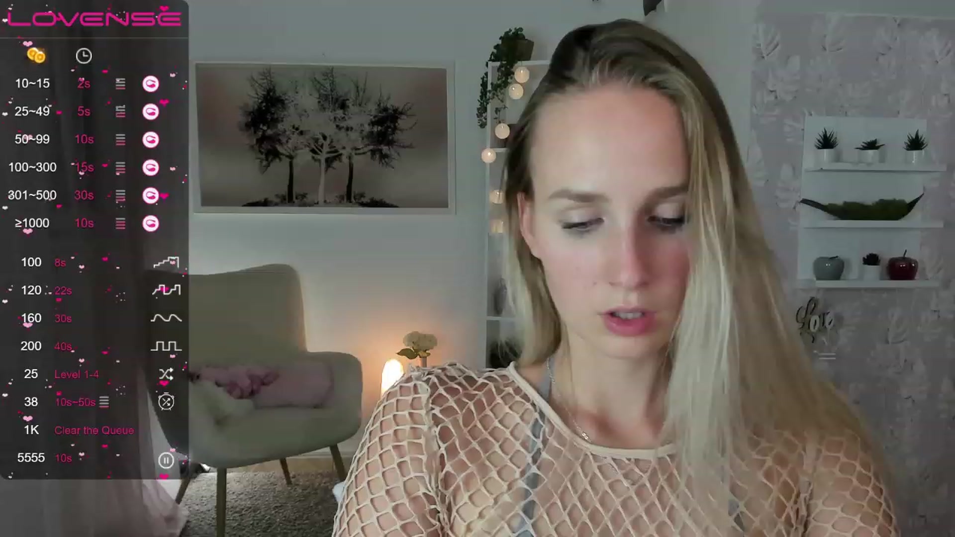 Gallery image thumbnail from Amy_Rea18's myfreecams stream on, 08/10/2023, 21:10 image 17 of 20