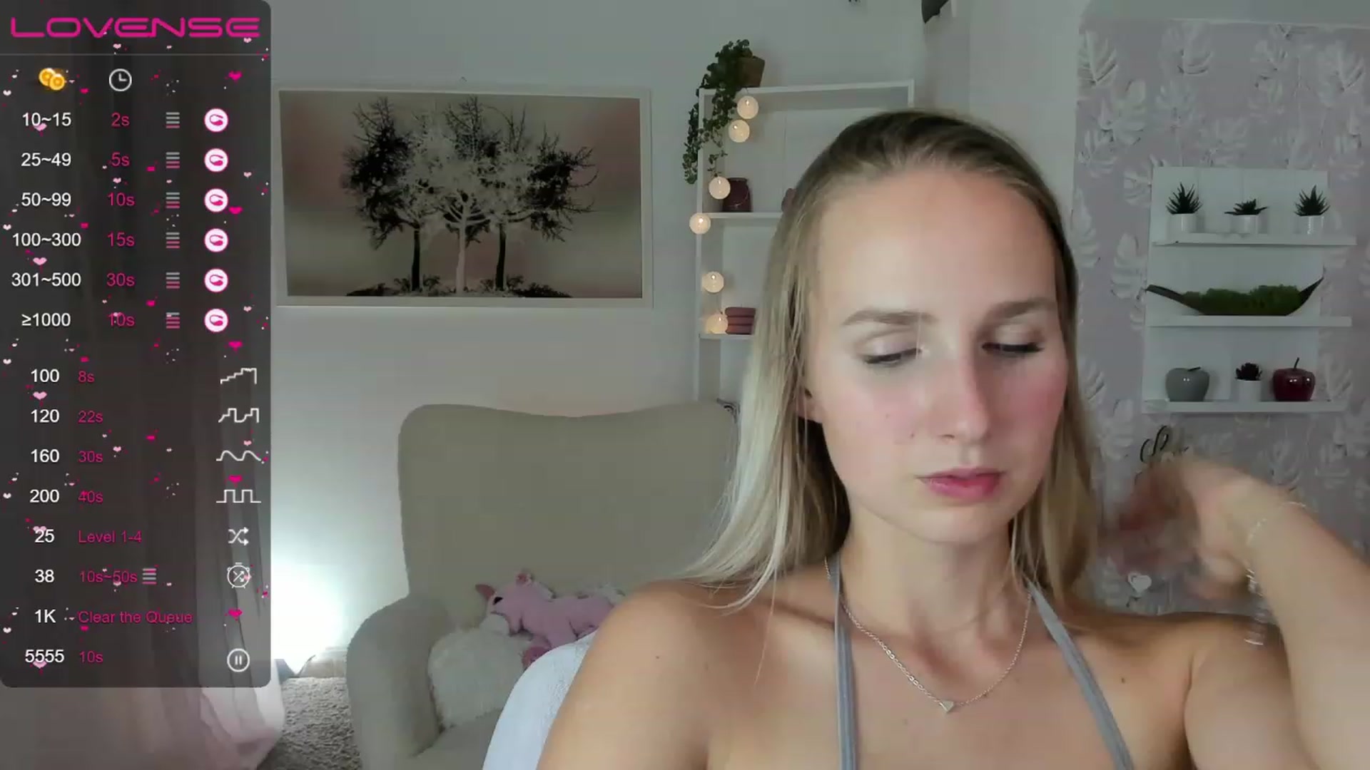 Gallery image thumbnail from Amy_Rea18's myfreecams stream on, 08/10/2023, 22:15 image 8 of 20