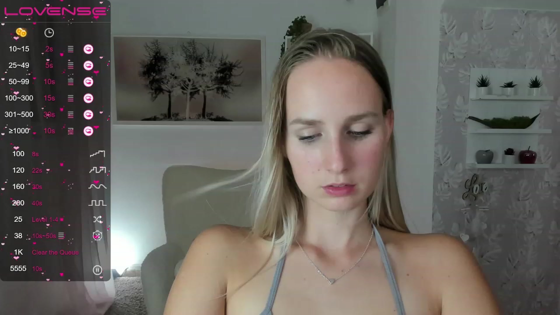 Gallery image thumbnail from Amy_Rea18's myfreecams stream on, 08/10/2023, 22:54 image 9 of 20