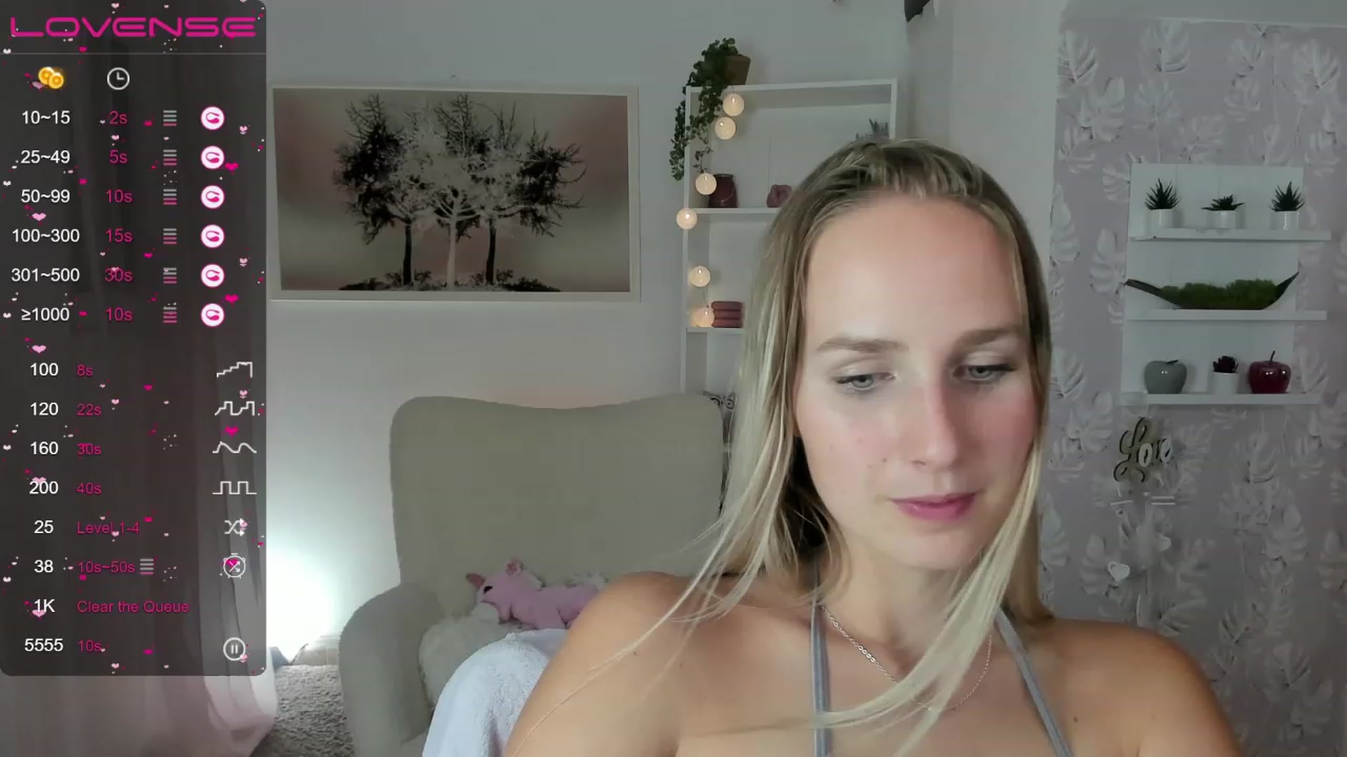 Gallery image thumbnail from Amy_Rea18's myfreecams stream on, 08/10/2023, 22:54 image 4 of 20