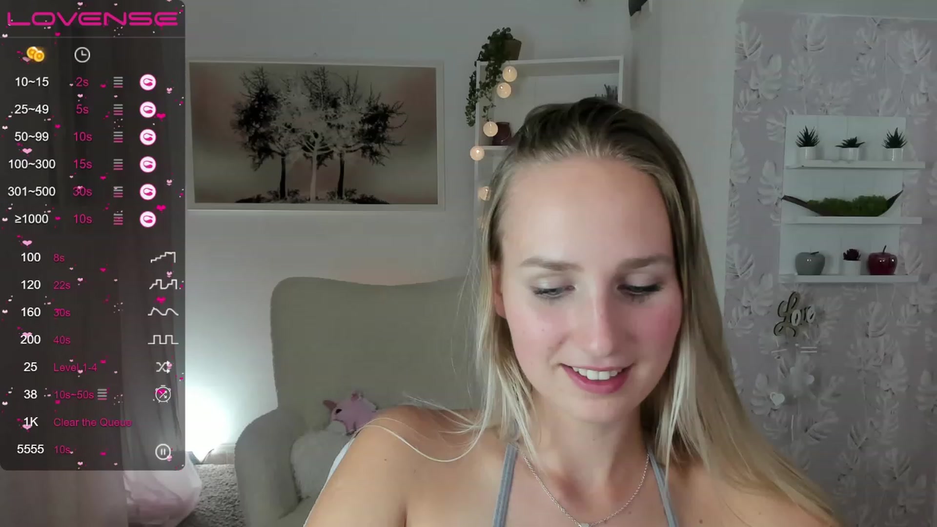 Gallery image thumbnail from Amy_Rea18's myfreecams stream on, 08/10/2023, 23:58 image 13 of 20