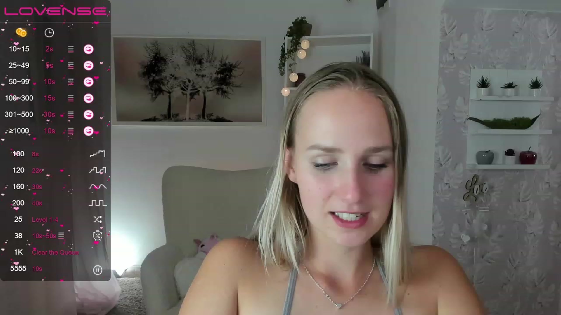 Gallery image thumbnail from Amy_Rea18's myfreecams stream on, 08/10/2023, 23:58 image 6 of 20