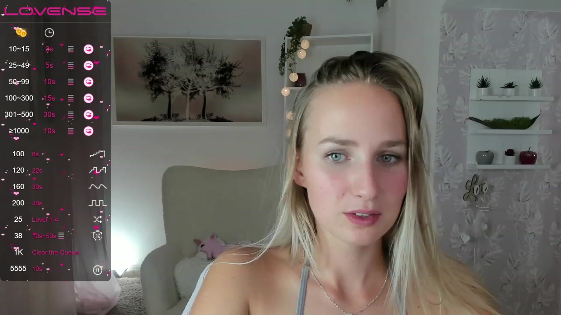 Gallery image thumbnail from Amy_Rea18's myfreecams stream on, 08/10/2023, 23:58 image 12 of 20