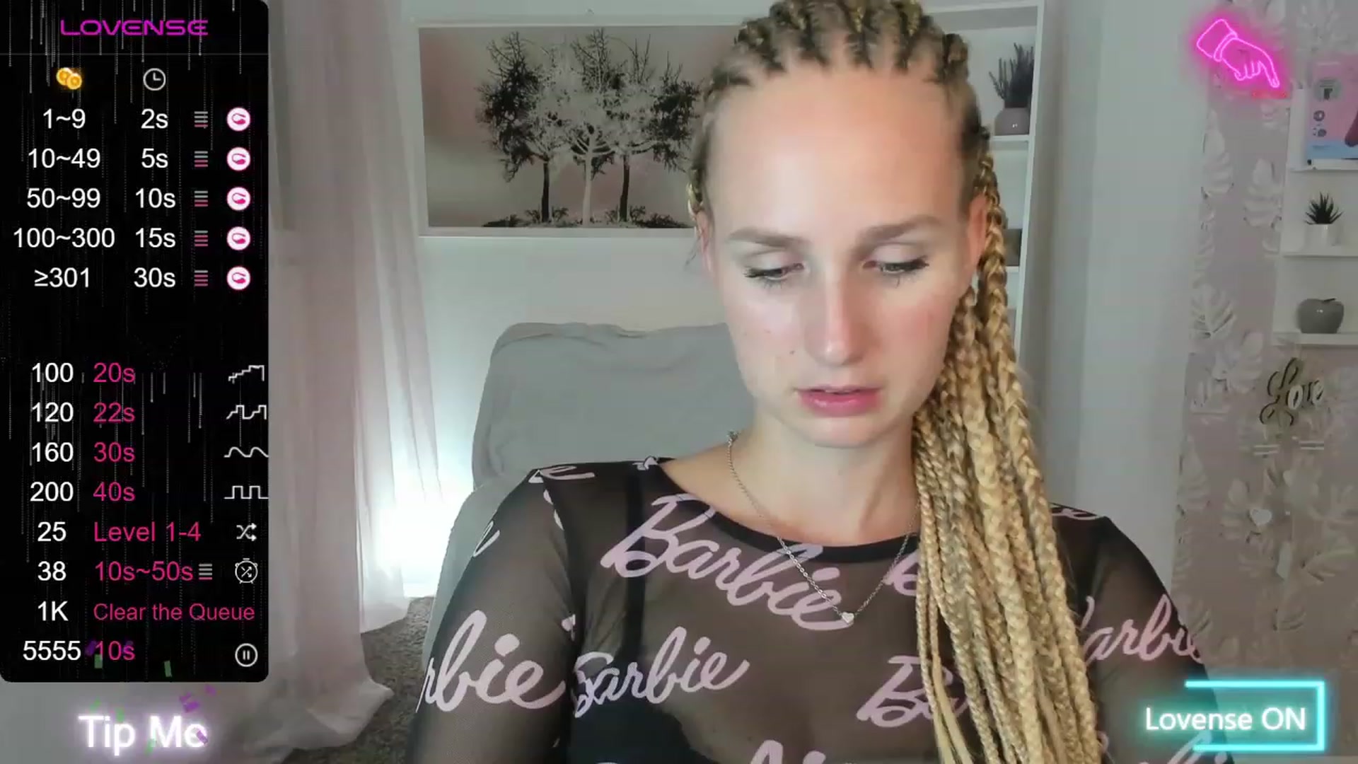 Gallery image thumbnail from Amy_Rea18's myfreecams stream on, 08/16/2023, 23:03 image 7 of 20