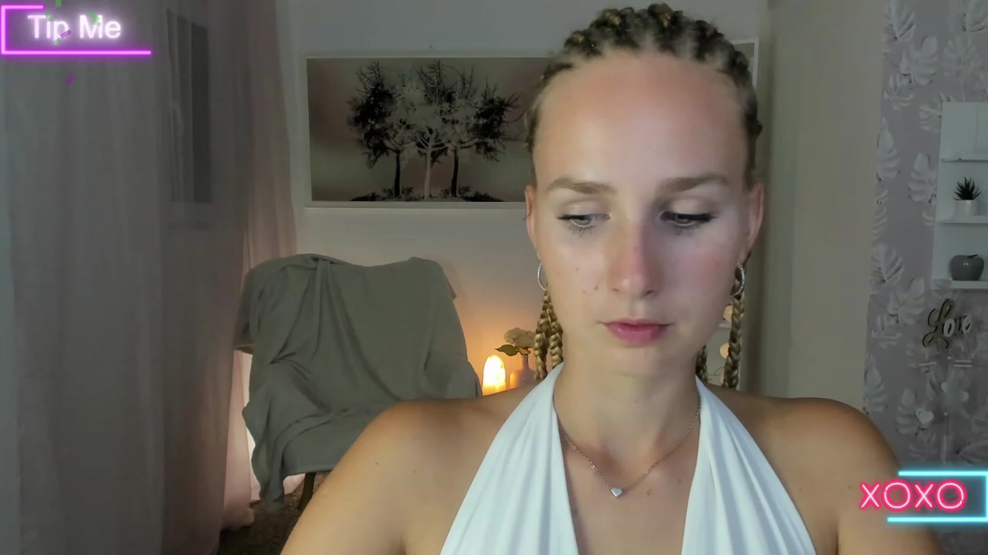 Gallery image thumbnail from Amy_Rea18's myfreecams stream on, 08/20/2023, 19:05 image 13 of 20