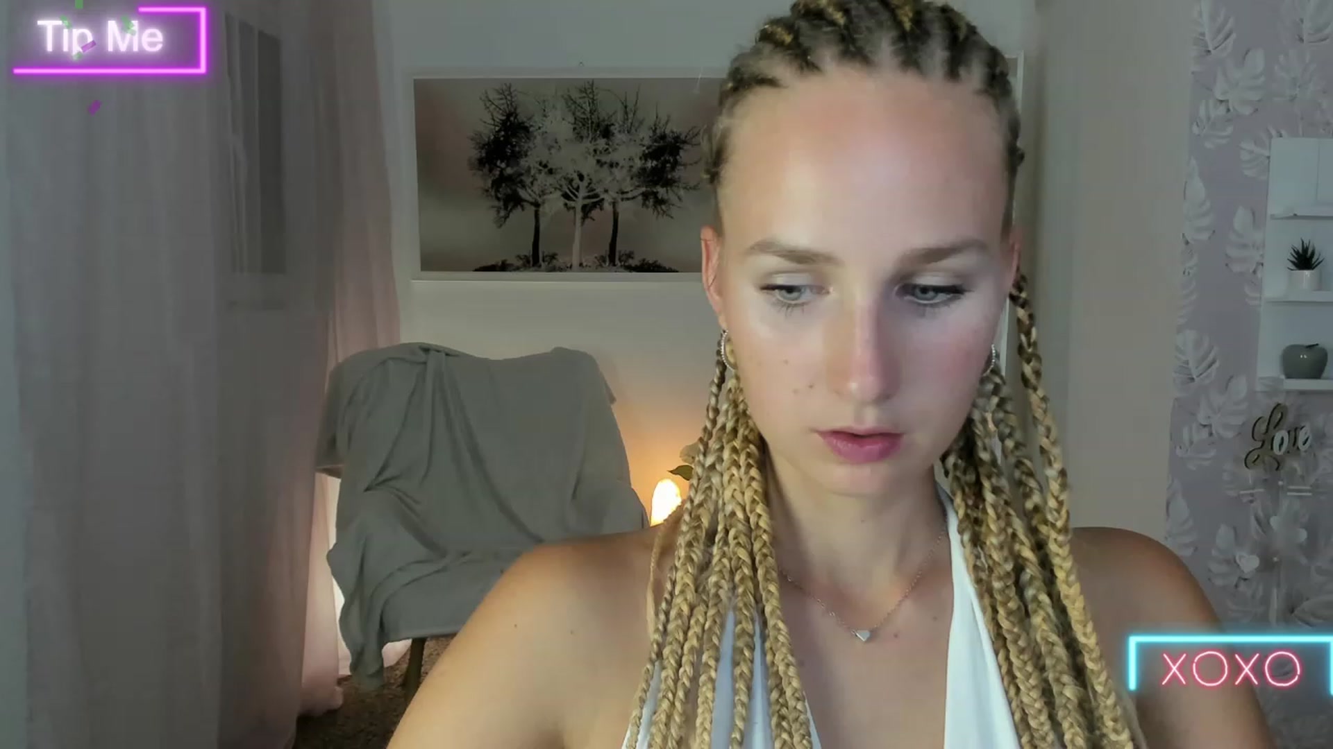 Gallery image thumbnail from Amy_Rea18's myfreecams stream on, 08/20/2023, 19:05 image 20 of 20