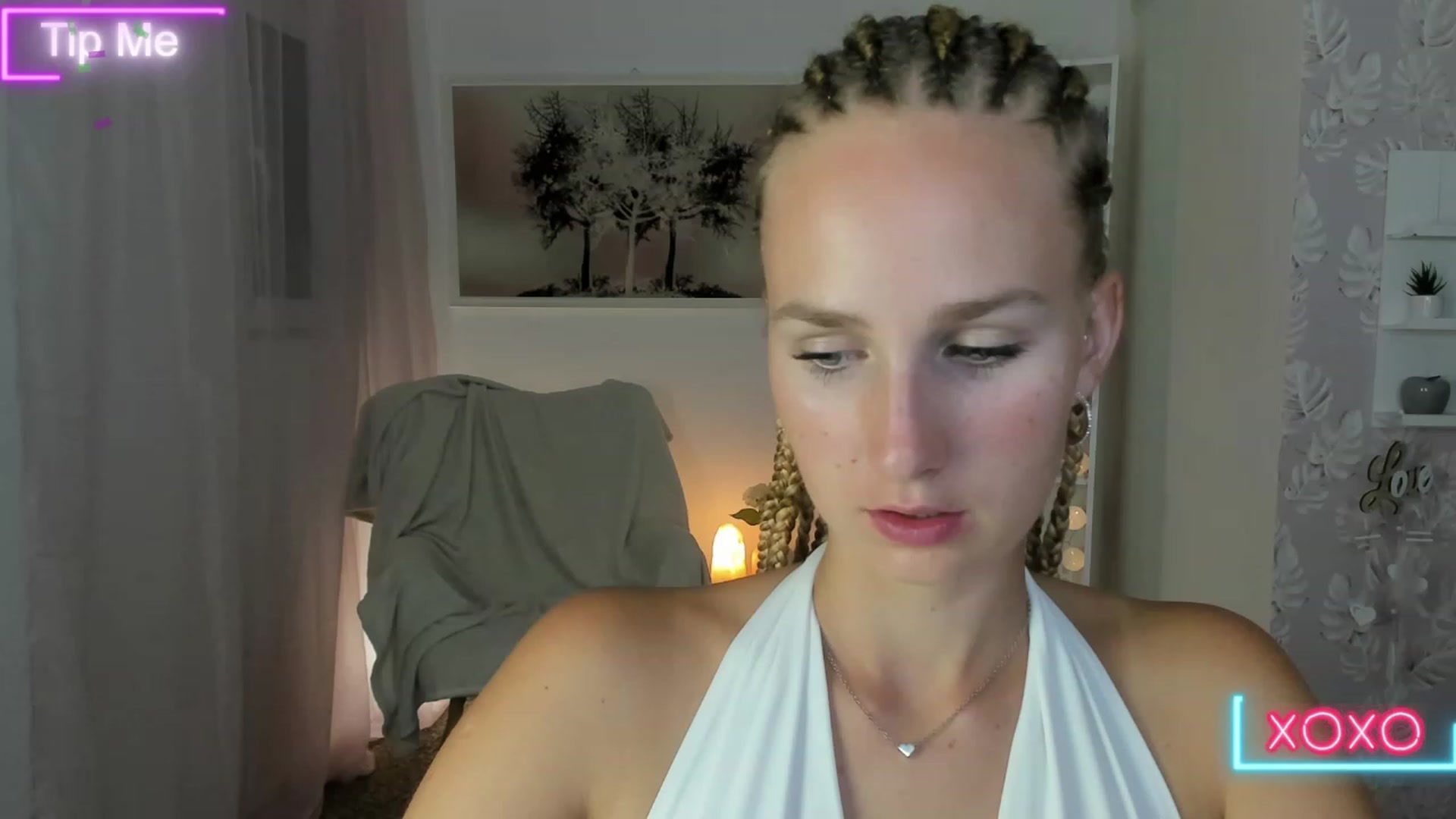 Gallery image thumbnail from Amy_Rea18's myfreecams stream on, 08/20/2023, 19:05 image 6 of 20
