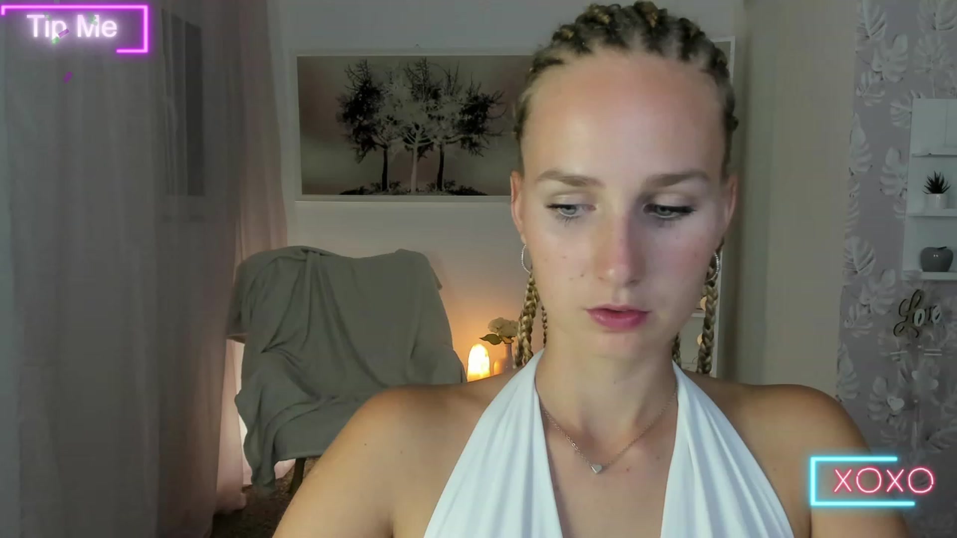 Gallery image thumbnail from Amy_Rea18's myfreecams stream on, 08/20/2023, 19:05 image 12 of 20