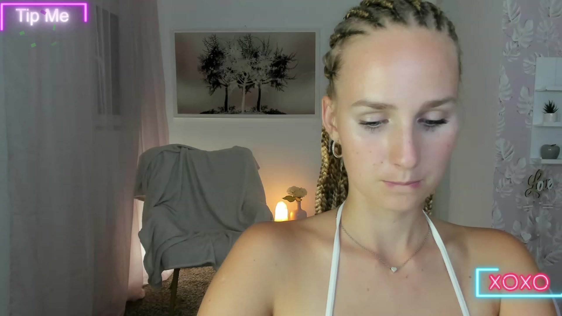 Gallery image thumbnail from Amy_Rea18's myfreecams stream on, 08/20/2023, 20:31 image 14 of 20