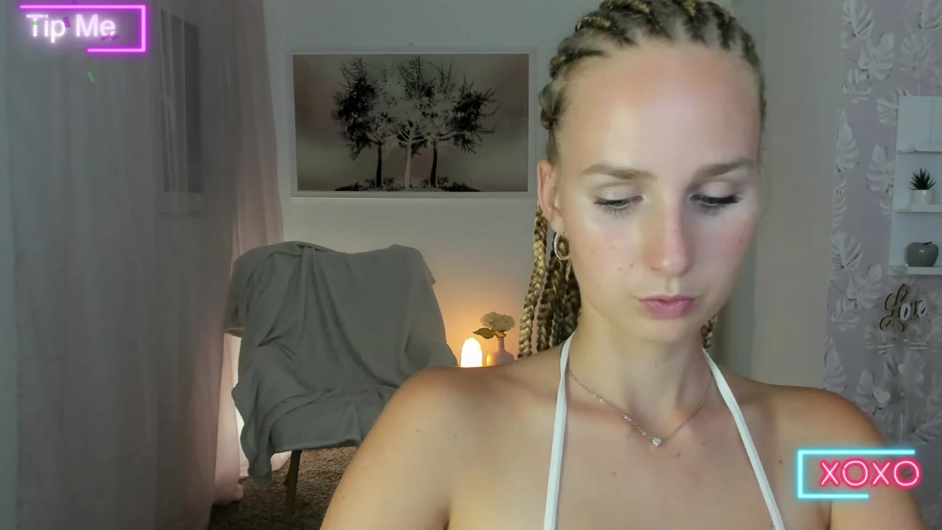 Gallery image thumbnail from Amy_Rea18's myfreecams stream on, 08/20/2023, 20:31 image 10 of 20