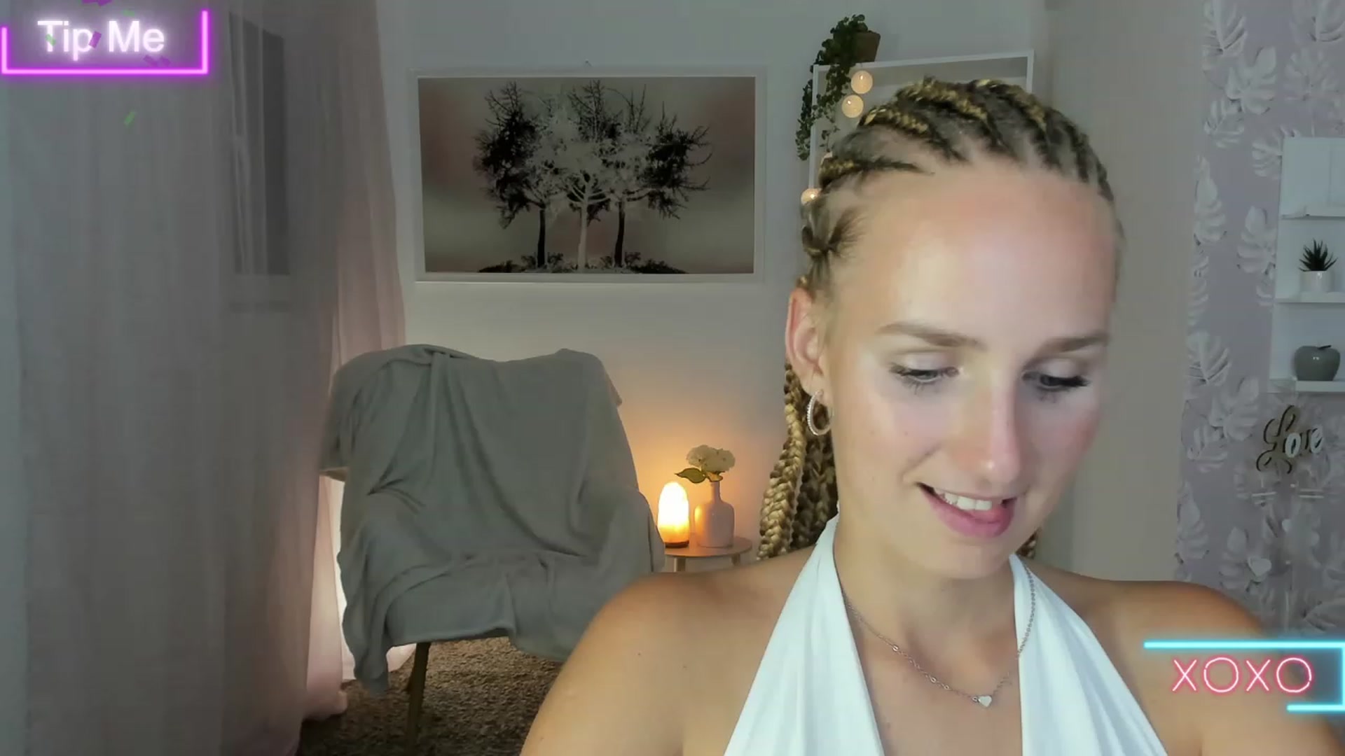 Gallery image thumbnail from Amy_Rea18's myfreecams stream on, 08/20/2023, 21:49 image 8 of 20