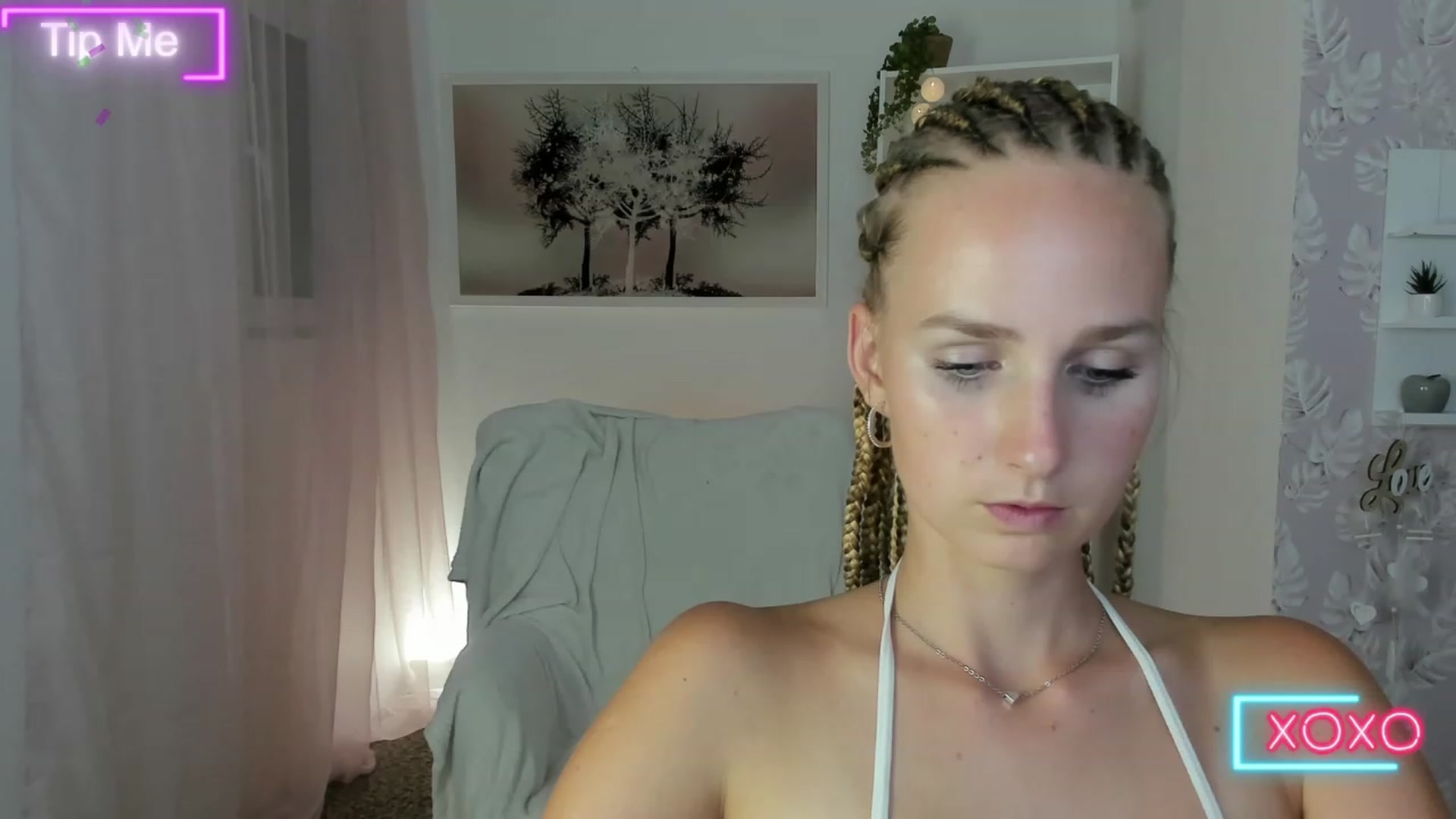 Gallery image thumbnail from Amy_Rea18's myfreecams stream on, 08/20/2023, 22:26 image 11 of 20