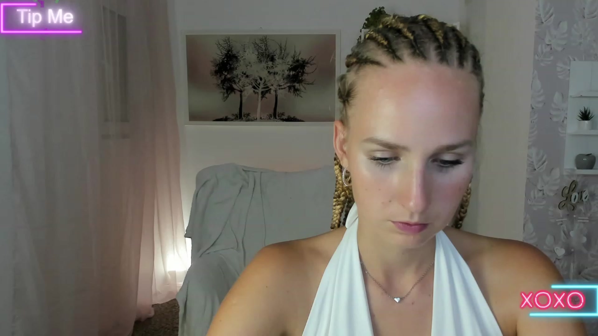 Gallery image thumbnail from Amy_Rea18's myfreecams stream on, 08/20/2023, 22:26 image 4 of 20
