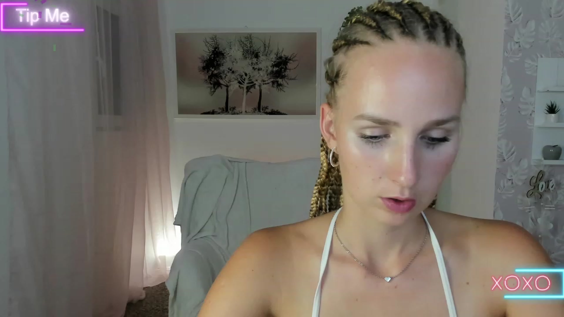 Gallery image thumbnail from Amy_Rea18's myfreecams stream on, 08/20/2023, 23:03 image 4 of 20