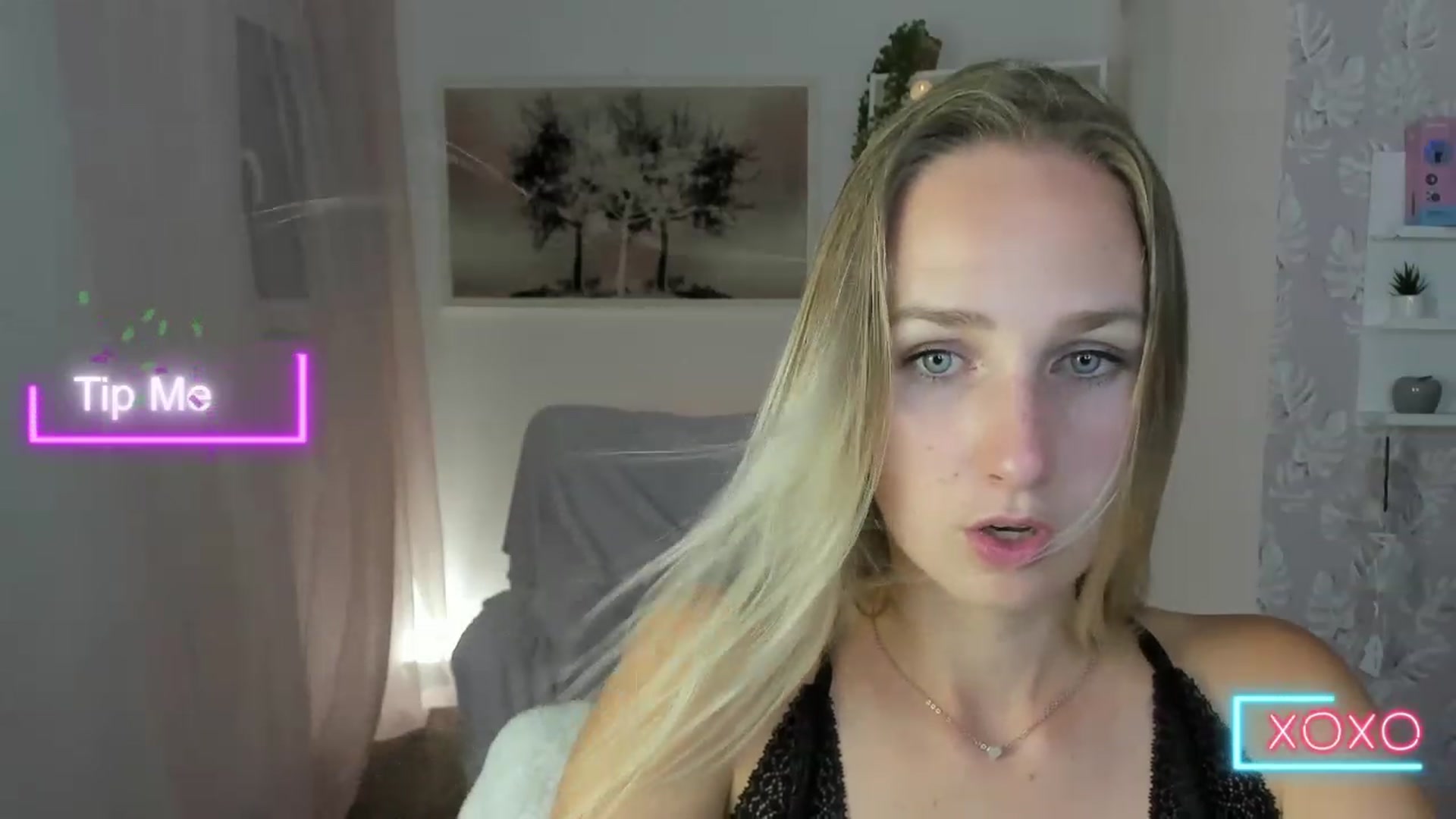 Gallery image thumbnail from Amy_Rea18's myfreecams stream on, 08/23/2023, 20:01 image 12 of 20