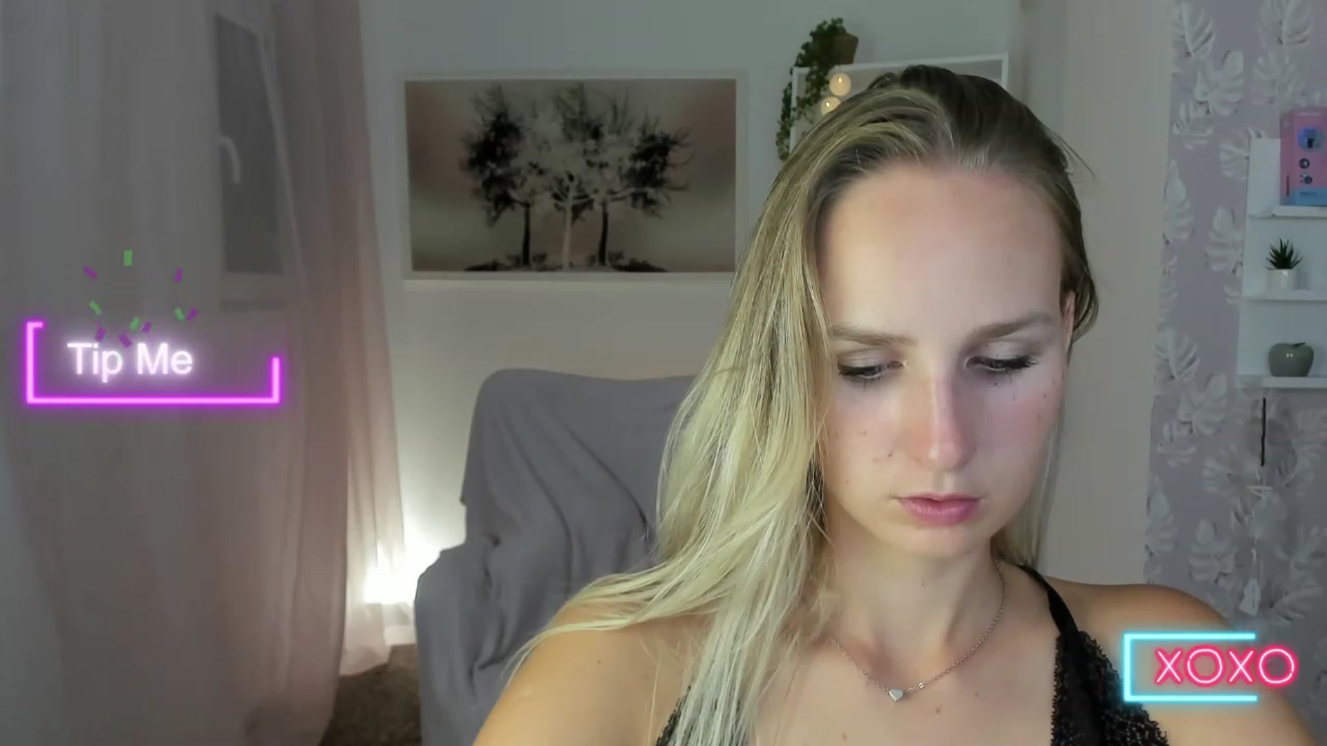 Gallery image thumbnail from Amy_Rea18's myfreecams stream on, 08/23/2023, 20:01 image 20 of 20