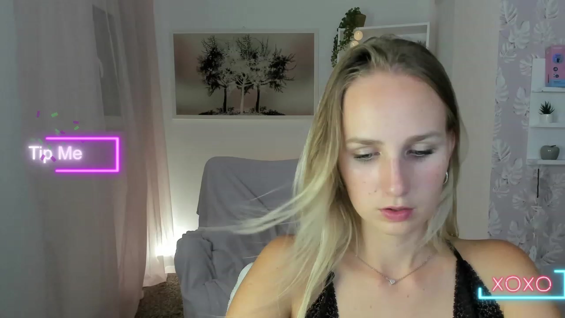 Gallery image thumbnail from Amy_Rea18's myfreecams stream on, 08/23/2023, 20:01 image 3 of 20