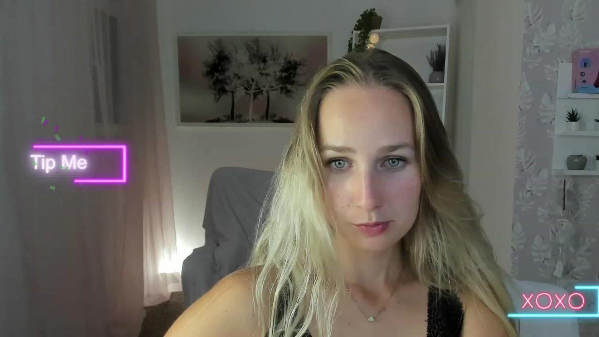 Gallery image thumbnail from Amy_Rea18's myfreecams stream on, 08/23/2023, 20:44 image 2 of 20