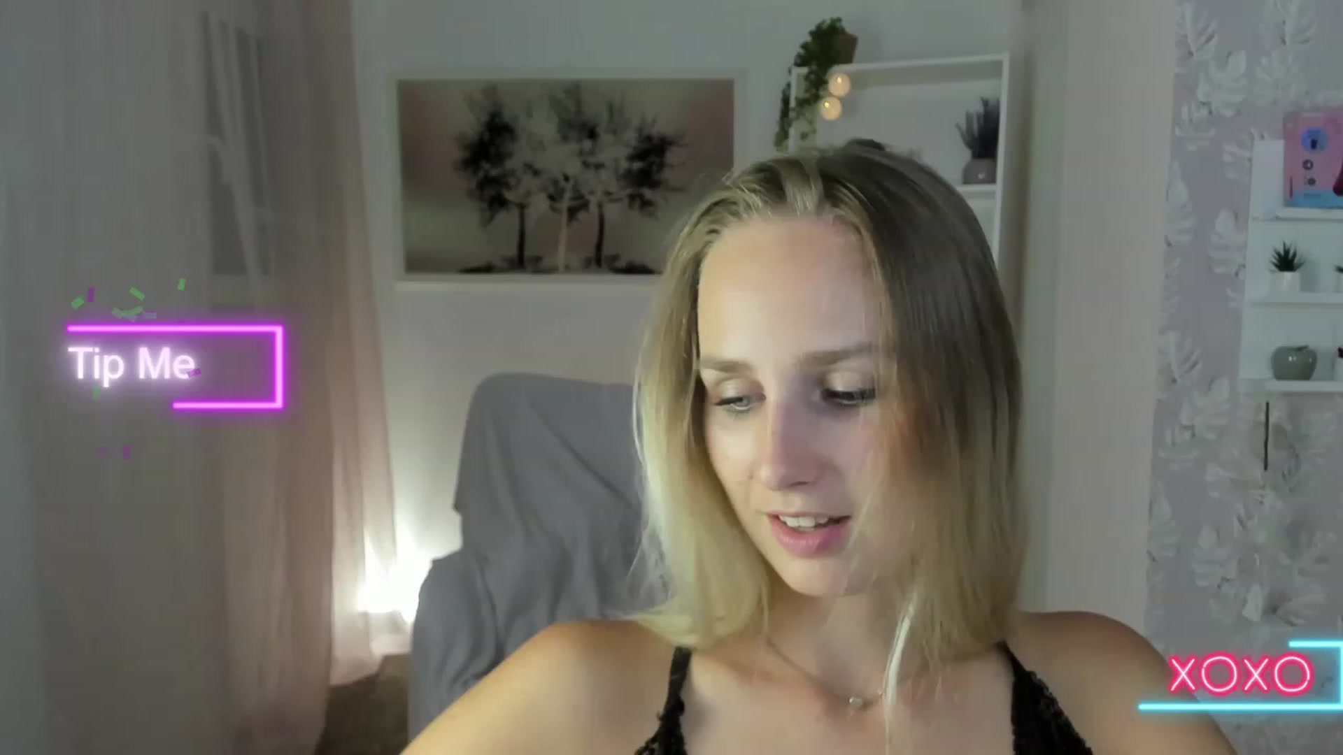 Gallery image thumbnail from Amy_Rea18's myfreecams stream on, 08/23/2023, 22:47 image 8 of 20