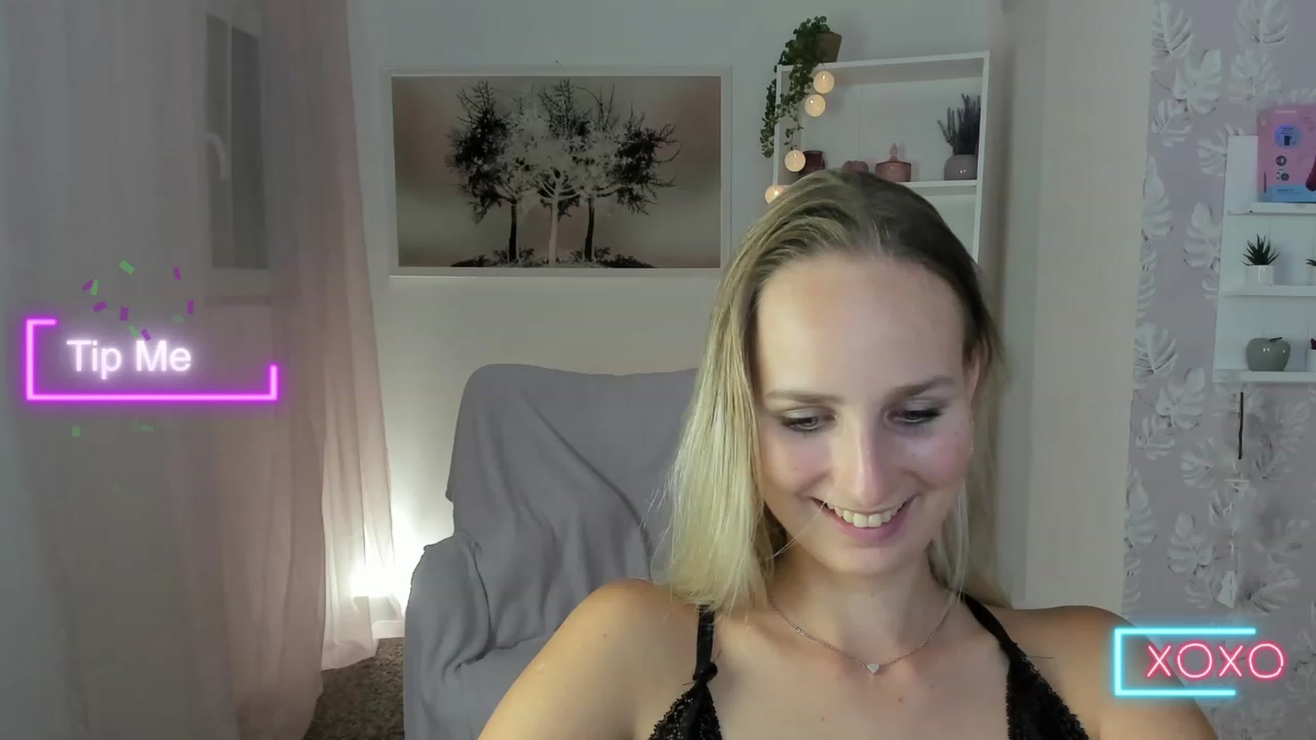 Gallery image thumbnail from Amy_Rea18's myfreecams stream on, 08/23/2023, 22:47 image 4 of 20