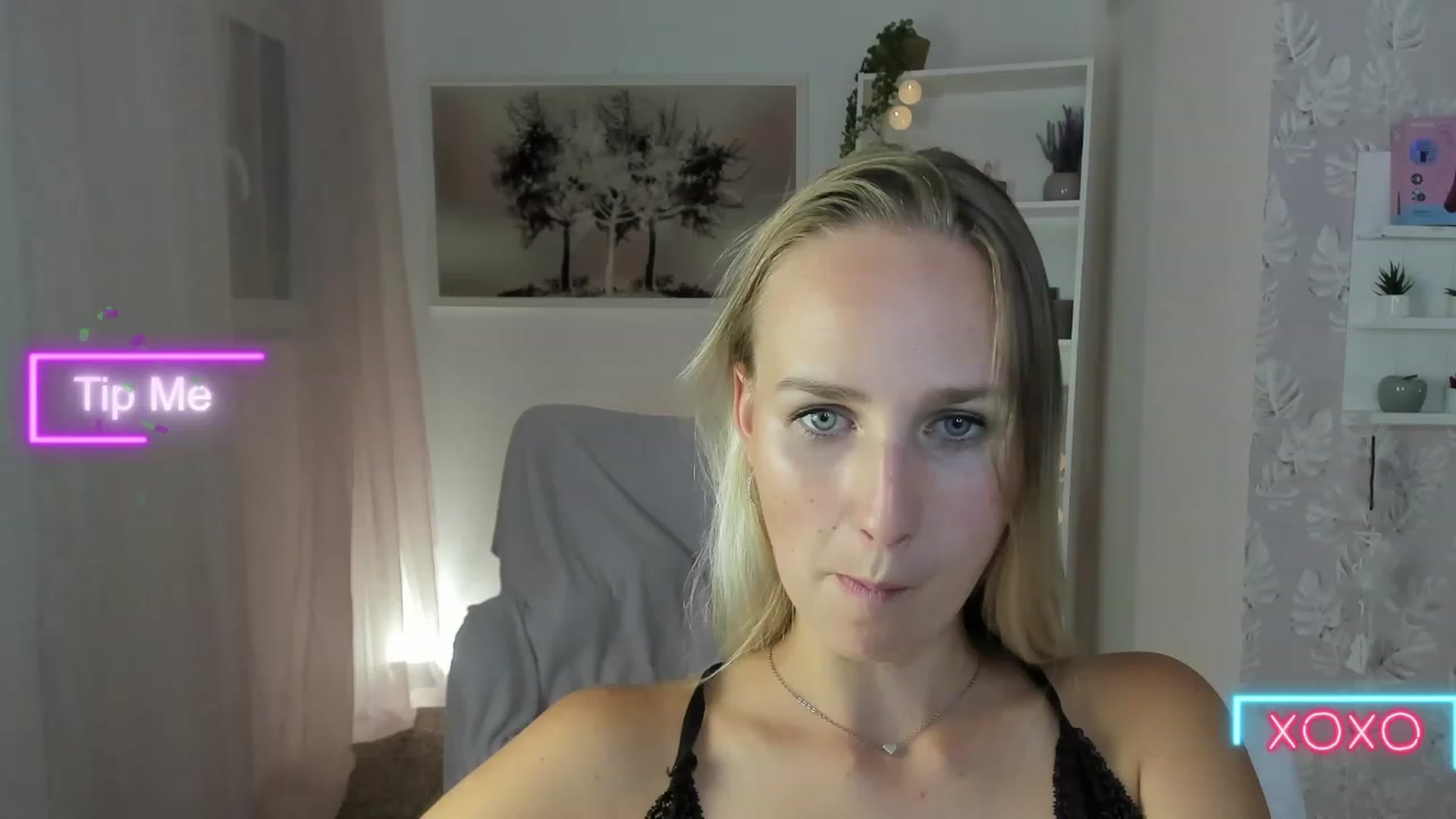 Gallery image thumbnail from Amy_Rea18's myfreecams stream on, 08/23/2023, 22:47 image 9 of 20