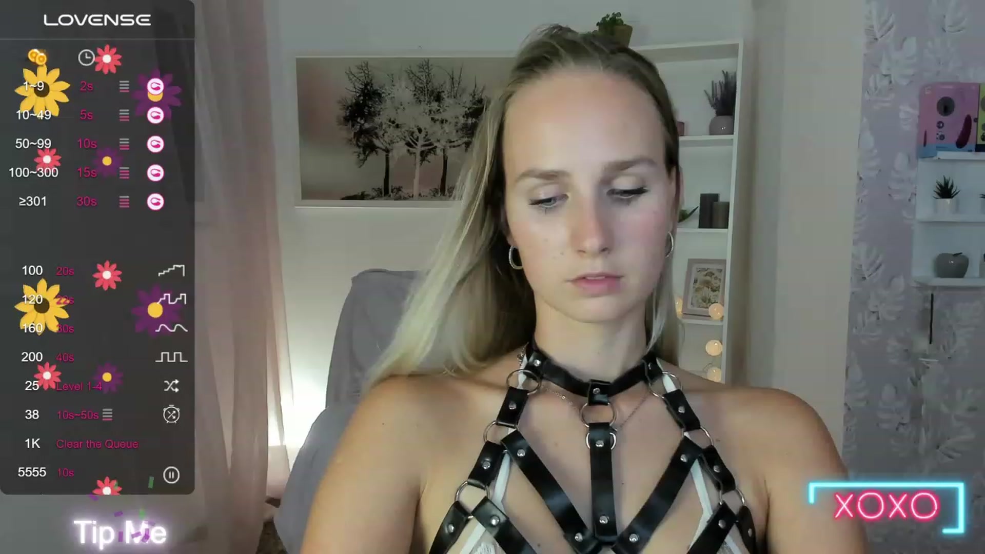 Gallery image thumbnail from Amy_Rea18's myfreecams stream on, 08/26/2023, 21:17 image 12 of 20