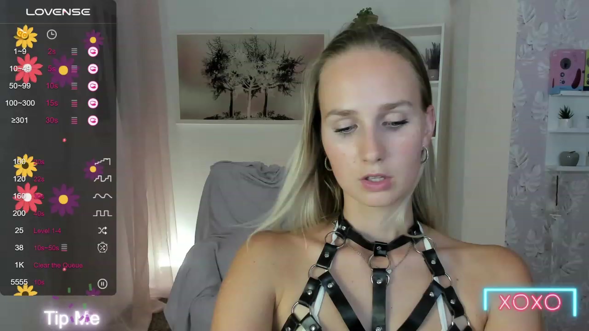 Gallery image thumbnail from Amy_Rea18's myfreecams stream on, 08/26/2023, 21:17 image 14 of 20