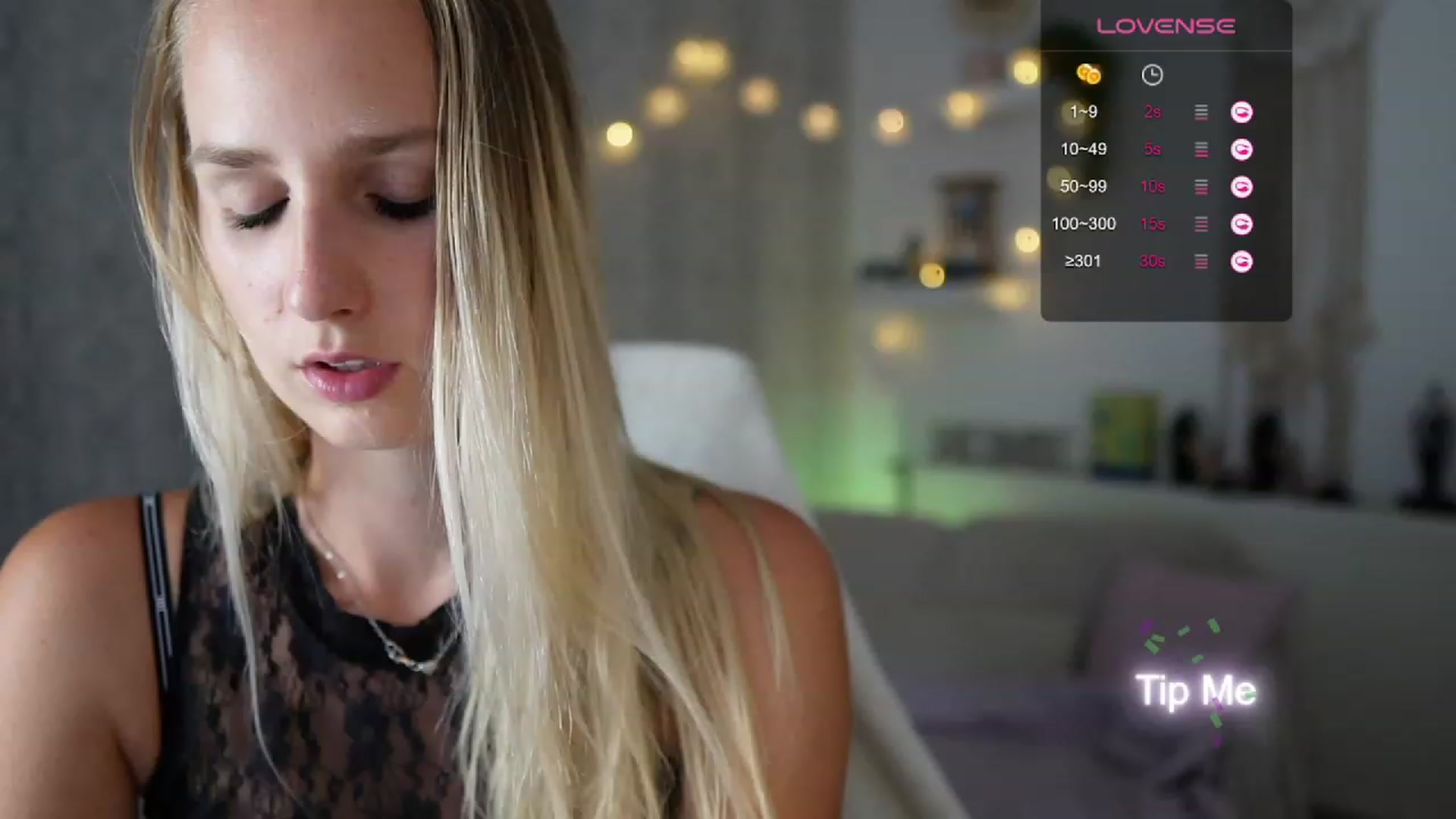 Gallery image thumbnail from Amy_Rea18's myfreecams stream on, 08/27/2023, 20:05 image 14 of 20