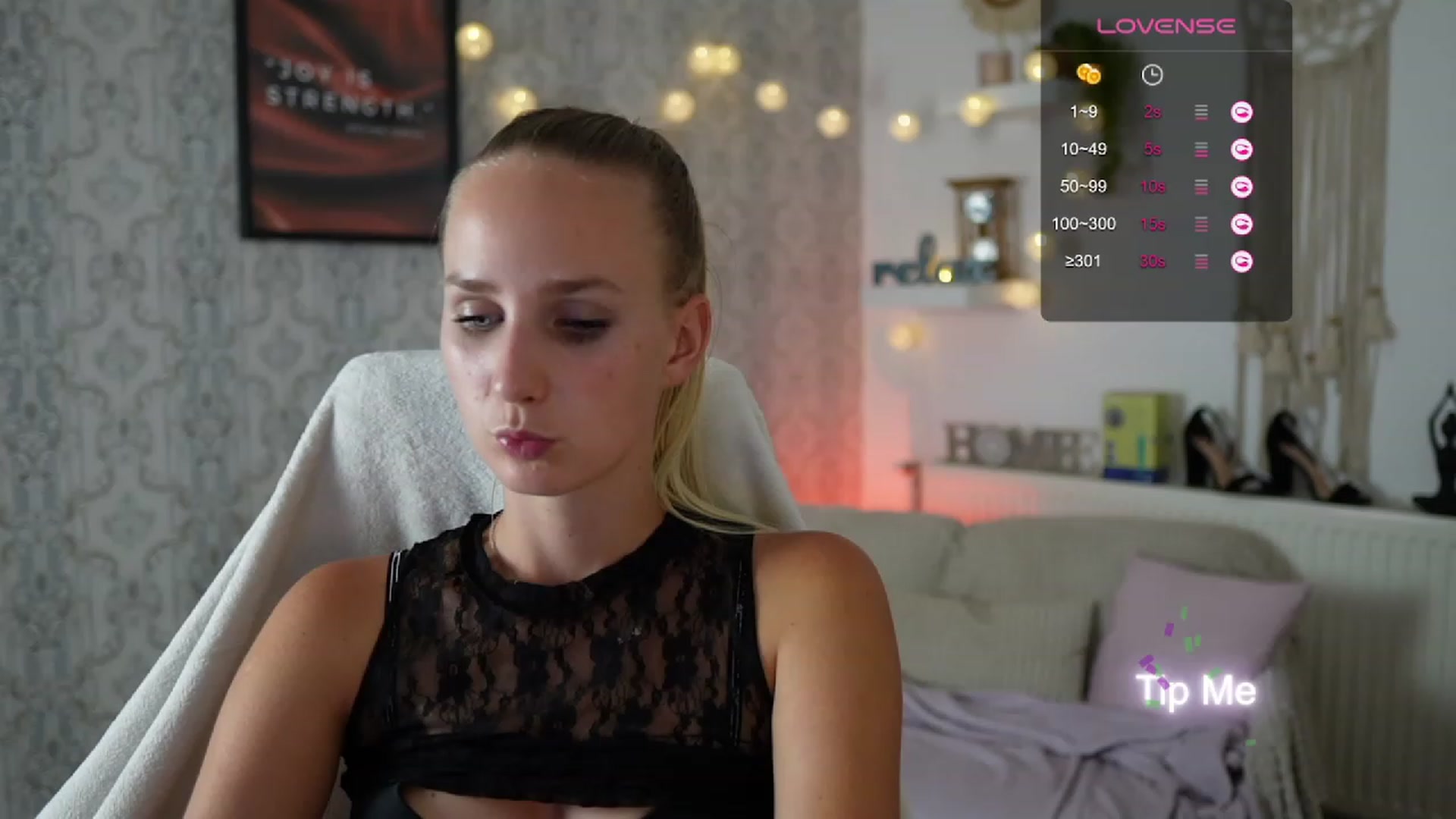 Gallery image thumbnail from Amy_Rea18's myfreecams stream on, 08/27/2023, 22:47 image 8 of 20
