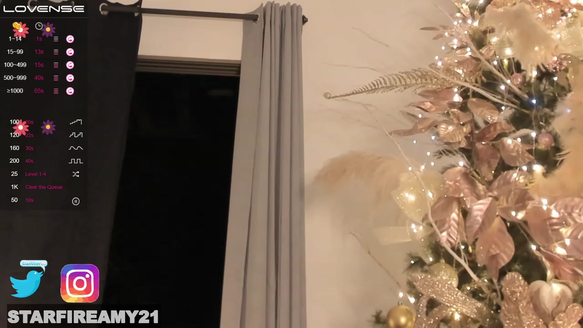 Gallery image thumbnail from Amy_Starfire's myfreecams stream on, 12/13/2022, 02:25 image 19 of 20