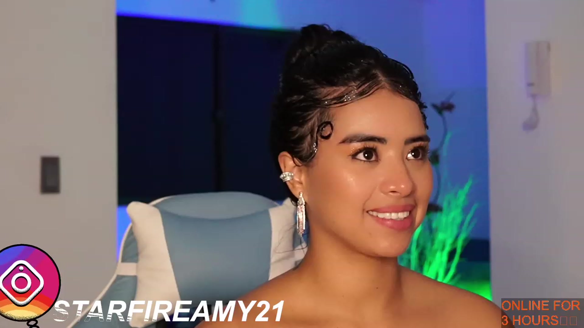 Gallery image thumbnail from Amy_Starfire's myfreecams stream on, 04/05/2023, 06:52 image 14 of 20