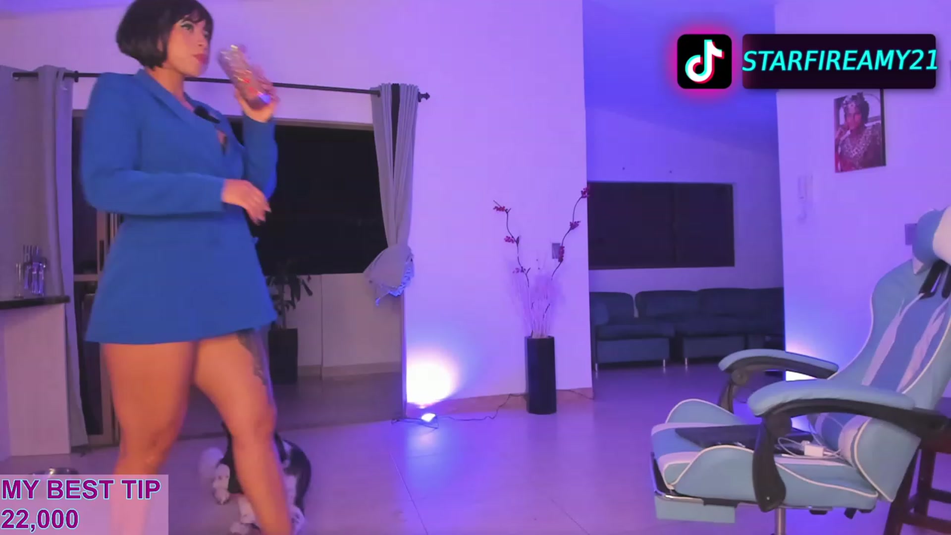 Gallery image thumbnail from Amy_Starfire's myfreecams stream on, 04/25/2023, 04:44 image 5 of 20