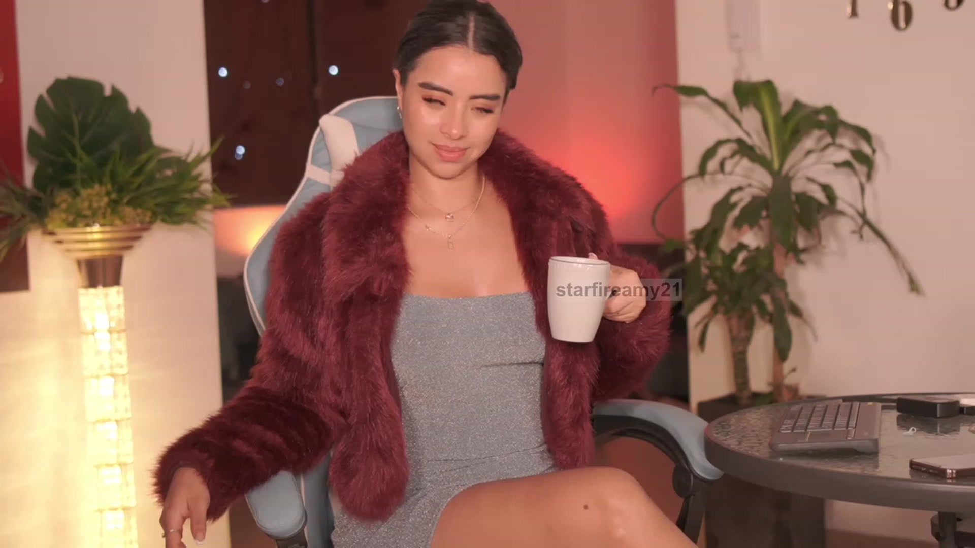 Gallery image thumbnail from Amy_Starfire's myfreecams stream on, 08/24/2023, 09:52 image 2 of 20