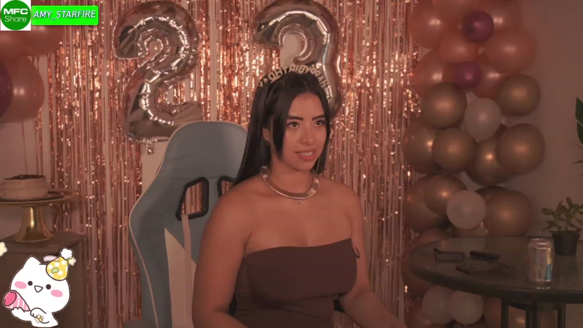 Gallery image thumbnail from Amy_Starfire's myfreecams stream on, 09/29/2023, 01:54 image 14 of 20