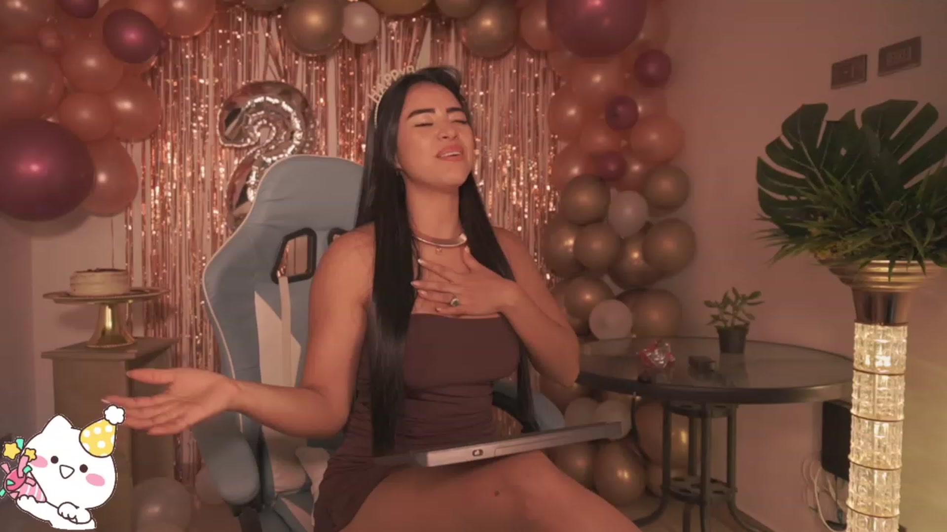 Gallery image thumbnail from Amy_Starfire's myfreecams stream on, 09/29/2023, 03:01 image 14 of 20