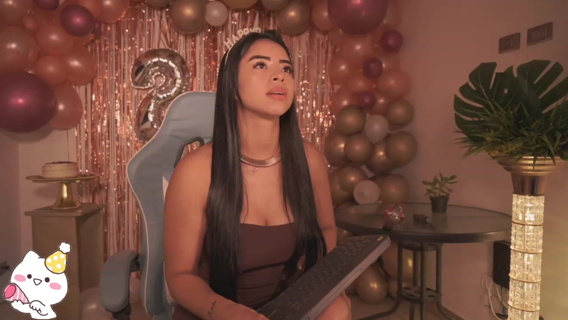 Gallery image thumbnail from Amy_Starfire's myfreecams stream on, 09/29/2023, 03:01 image 7 of 20