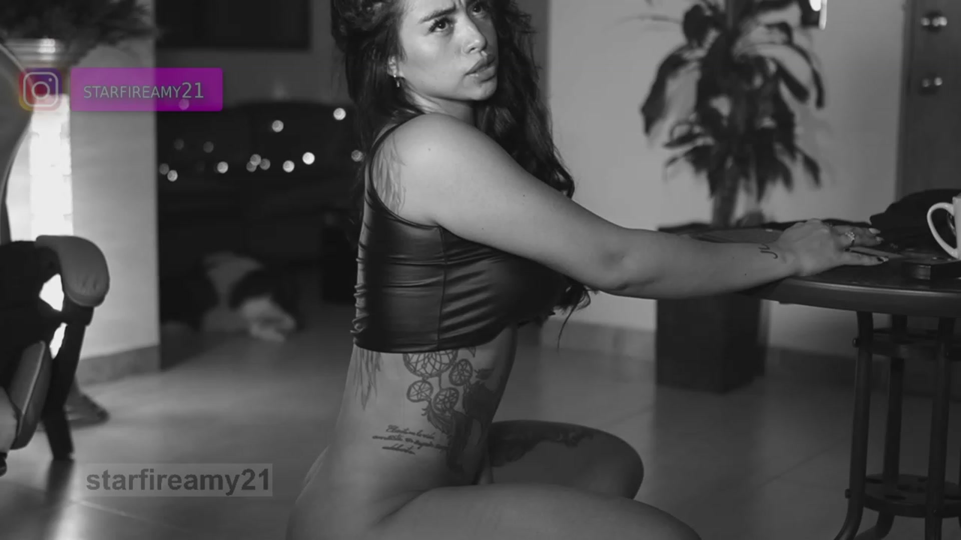 Gallery image thumbnail from Amy_Starfire's myfreecams stream on, 10/27/2023, 02:32 image 14 of 20