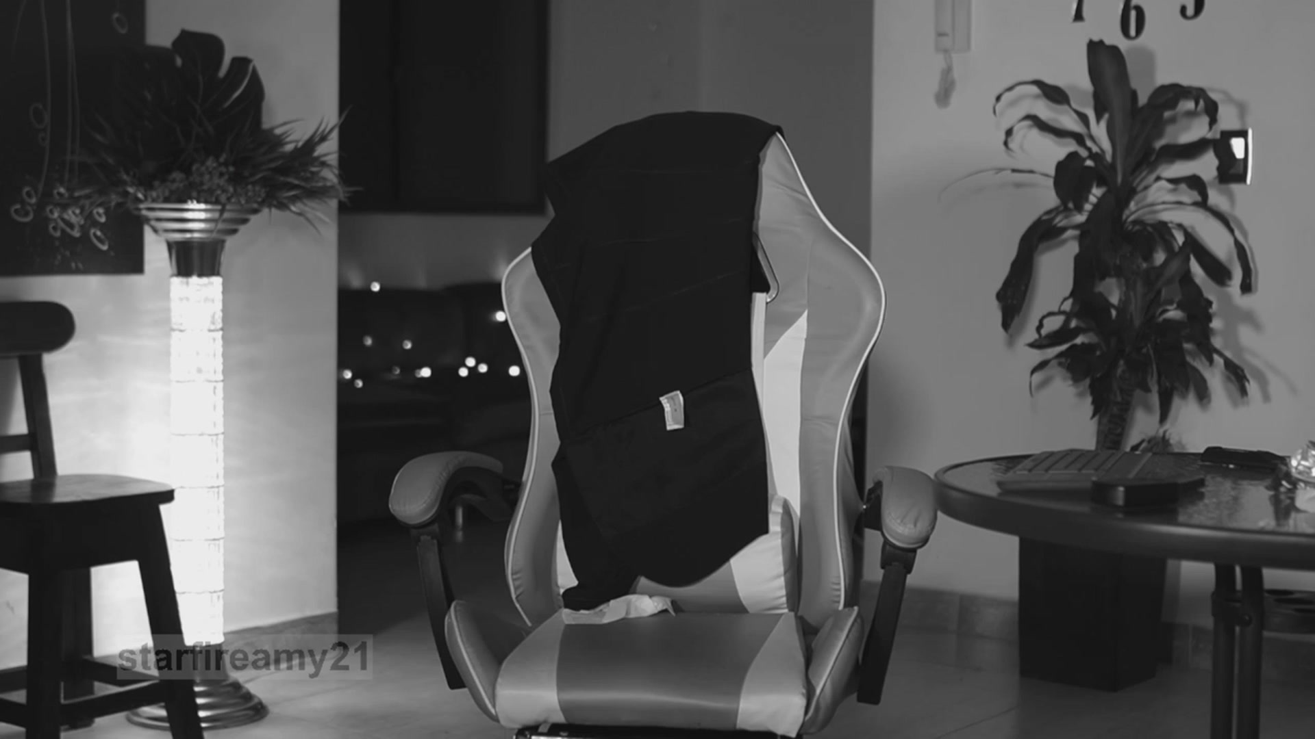 Gallery image thumbnail from Amy_Starfire's myfreecams stream on, 10/27/2023, 06:01 image 14 of 20