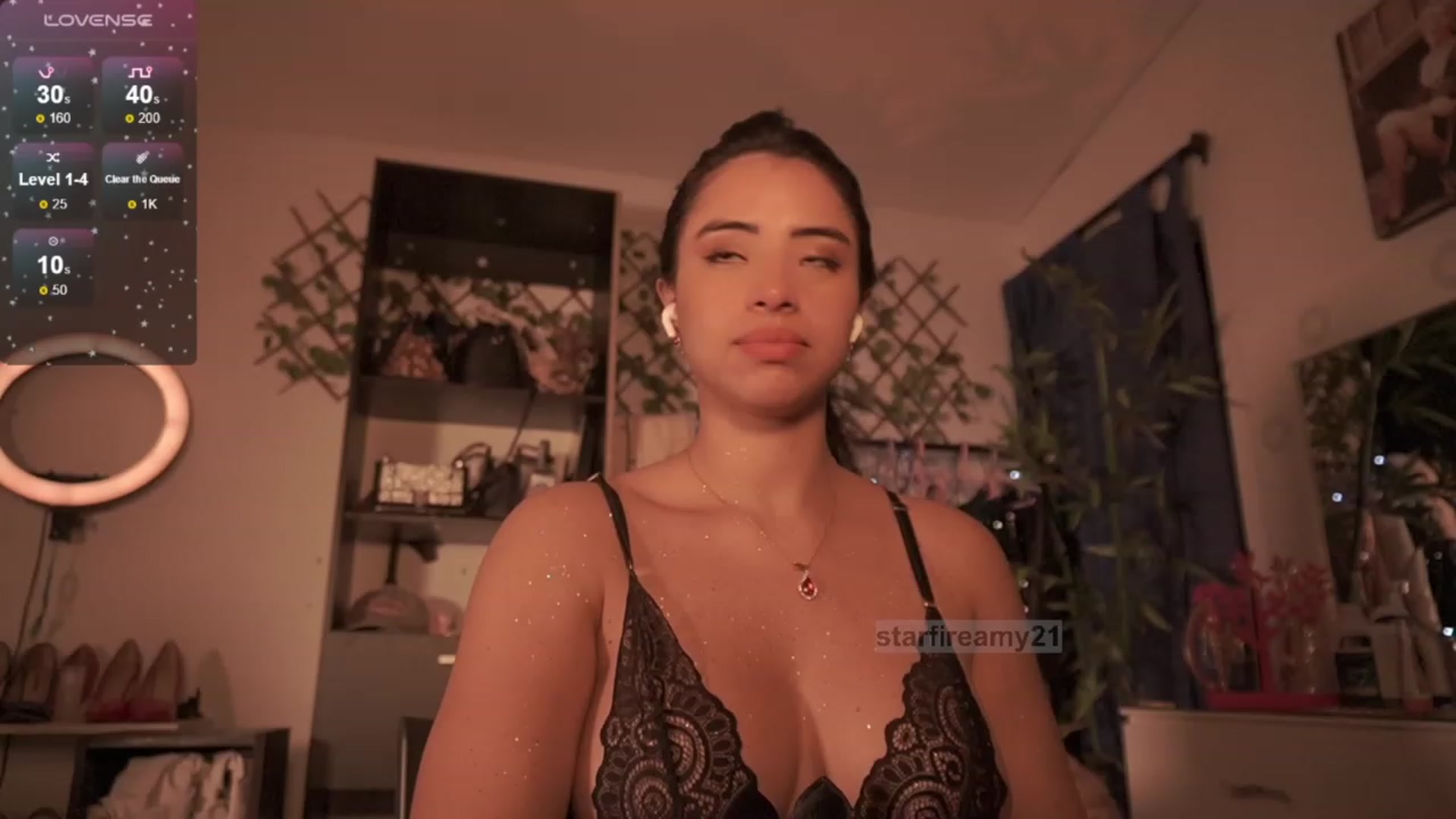 Gallery image thumbnail from Amy_Starfire's myfreecams stream on, 11/28/2023, 05:03 image 10 of 20