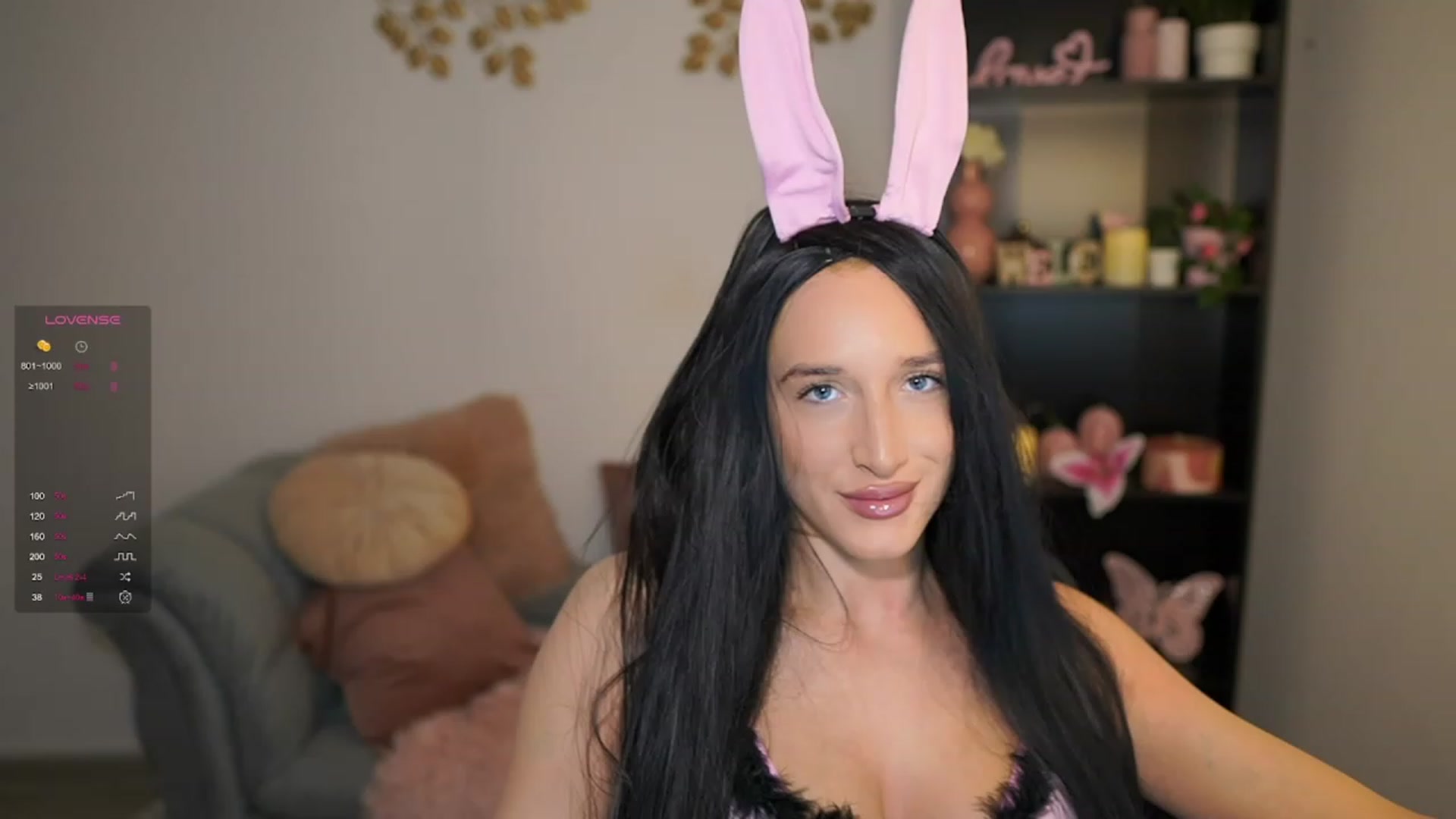 Gallery image thumbnail from Amy__Johns's myfreecams stream on, 03/05/2024, 14:55 image 1 of 20