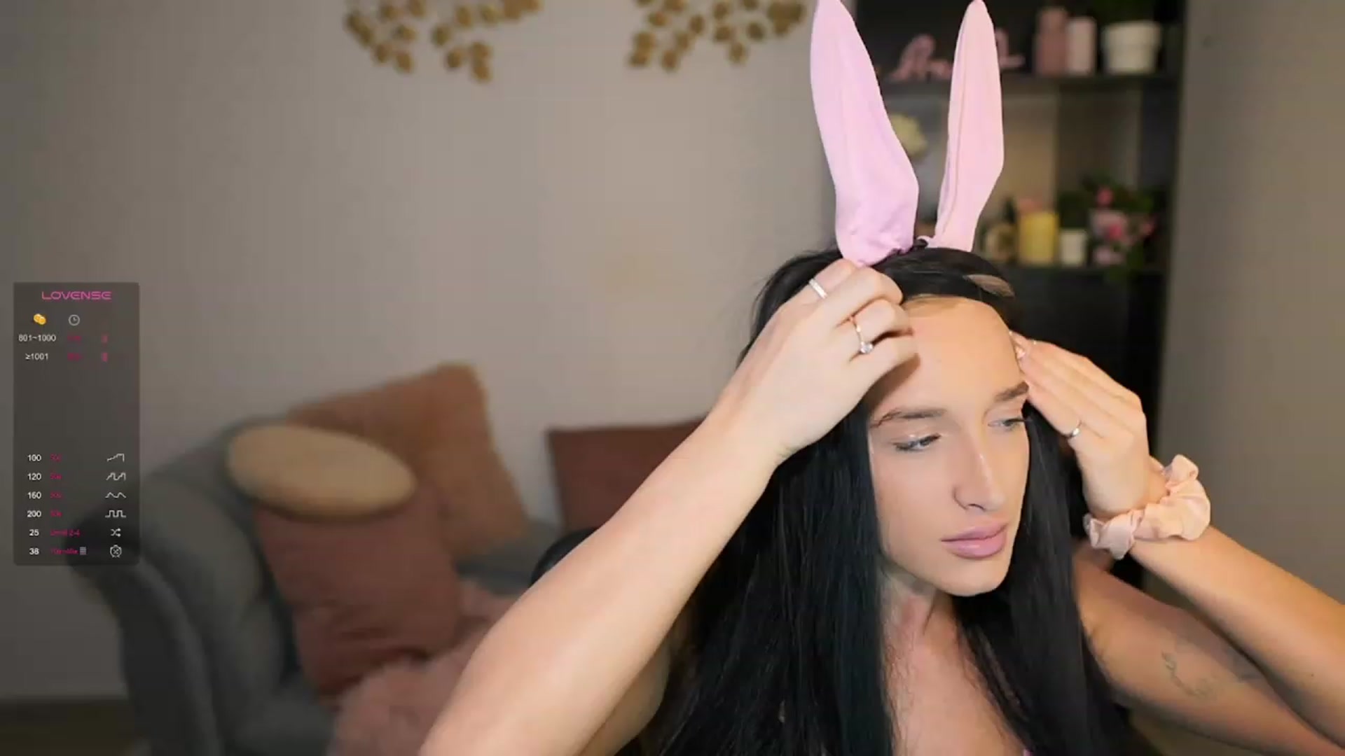 Gallery image thumbnail from Amy__Johns's myfreecams stream on, 03/05/2024, 18:03 image 9 of 20