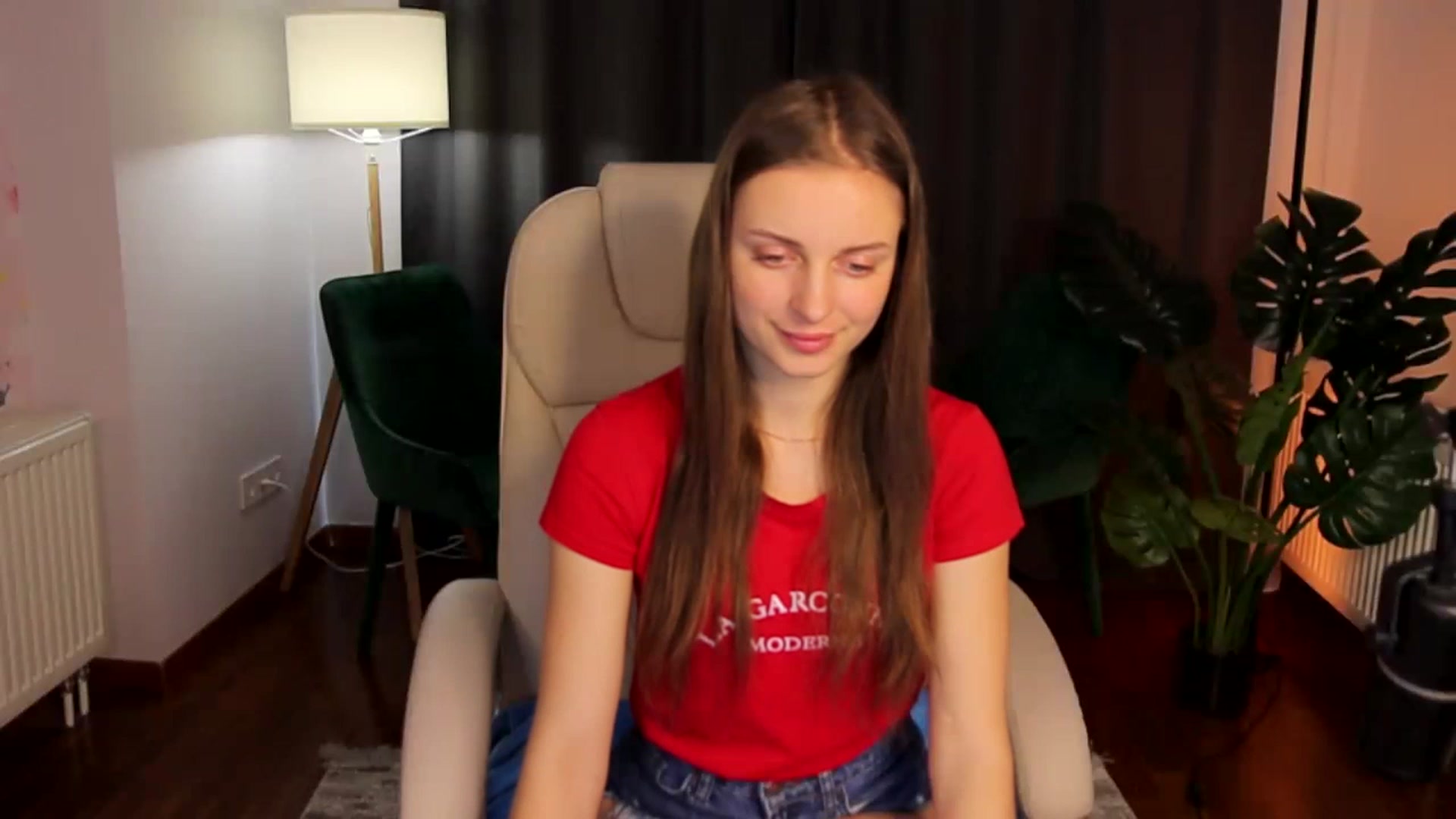 Gallery image thumbnail from Amy__Reid's myfreecams stream on, 04/17/2023, 10:04 image 2 of 20