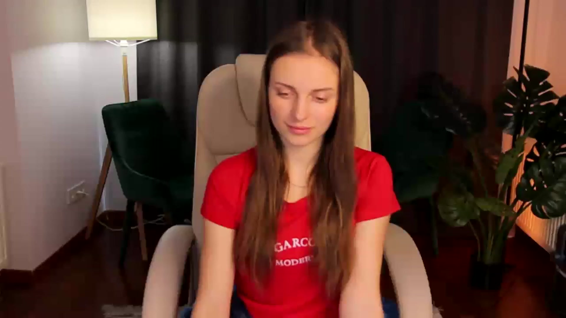 Gallery image thumbnail from Amy__Reid's myfreecams stream on, 04/17/2023, 10:04 image 14 of 20
