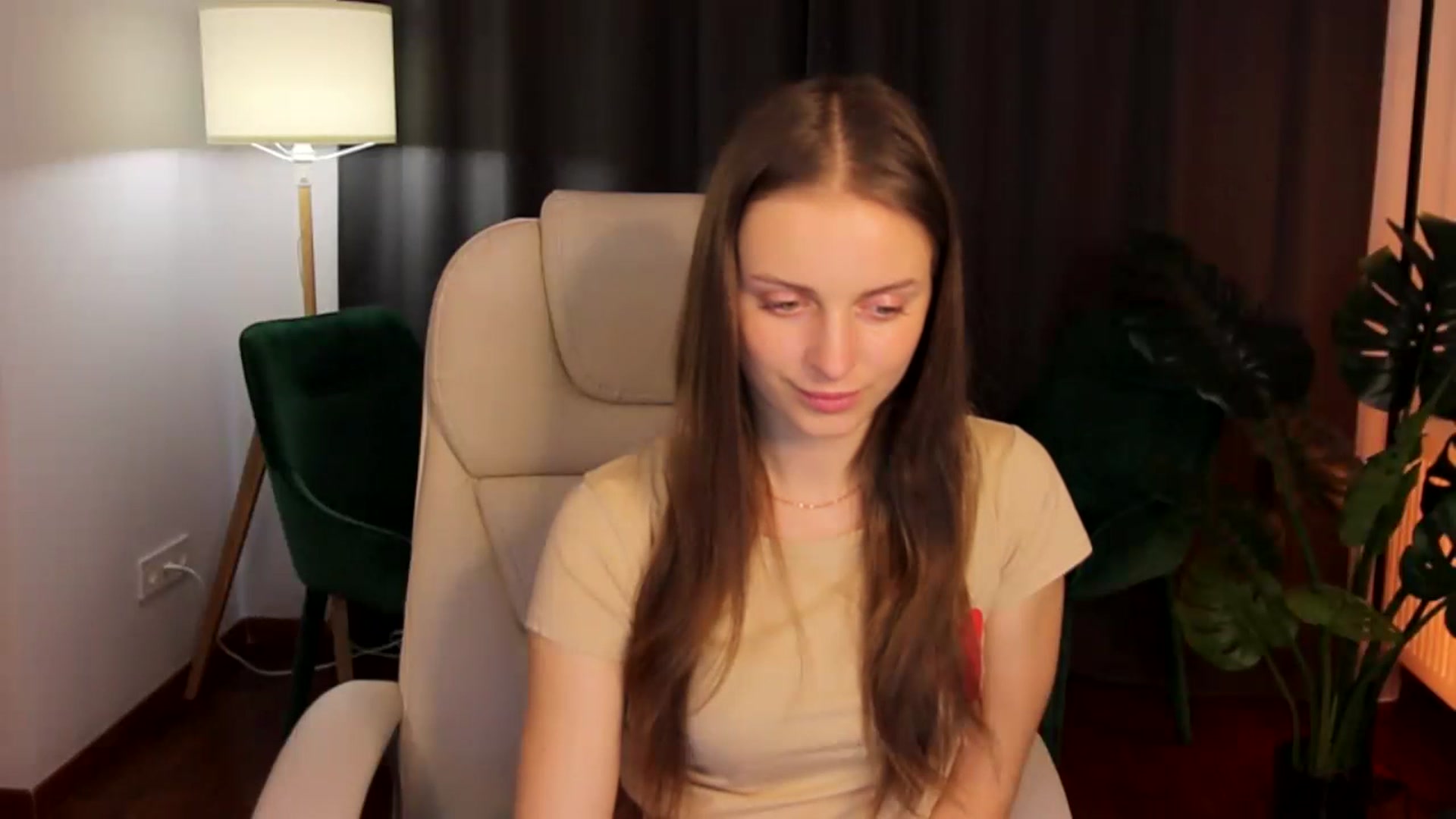 Gallery image thumbnail from Amy__Reid's myfreecams stream on, 04/18/2023, 11:32 image 17 of 20