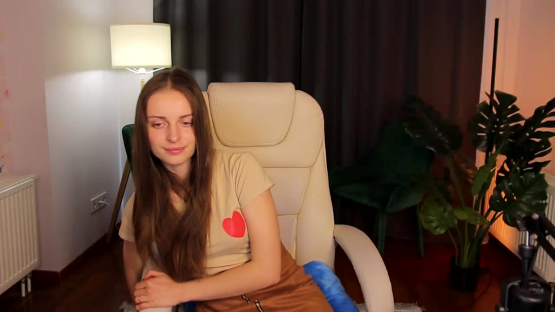 Gallery image thumbnail from Amy__Reid's myfreecams stream on, 04/18/2023, 11:32 image 3 of 20